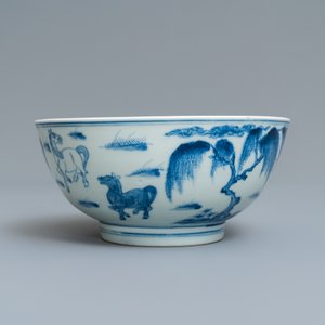 Un bol en porcelaine de Chine en bleu et blanc à décor des 'Huit chevaux de Mu Wang', marque de Yongle, Kangxi — photo 5