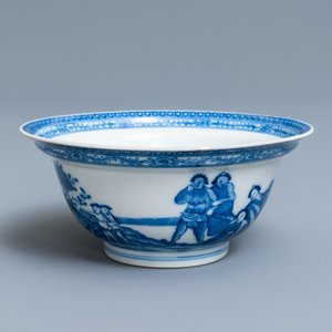 Un bol en porcelaine de Chine en bleu et blanc à décor d'esclaves, Qianlong — photo 1