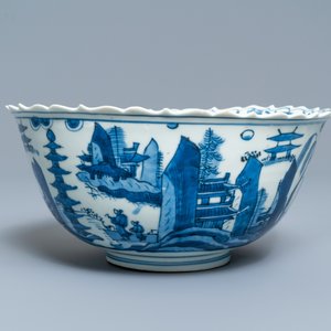 Un bol en porcelaine de Chine en bleu et blanc à décor d'un paysage au pagode, Wanli — photo 5
