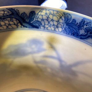 Un bol en porcelaine de Chine en bleu et blanc décor de hérons, marque Fu, Kangxi — photo 15