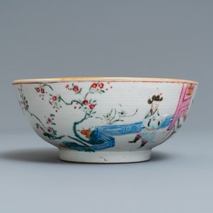 Un bol en porcelaine de Chine famille rose à décor de figures dans un intérieur, Yongzheng — photo 3
