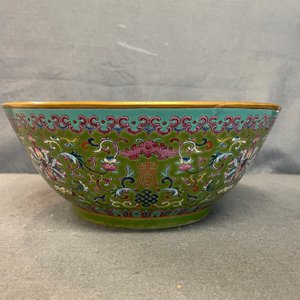 Un bol en porcelaine de Chine famille rose à fond vert, marque et époque de Daoguang — photo 9