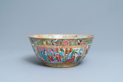 Un bol en porcelaine de Chine famille rose de Canton, 19ème