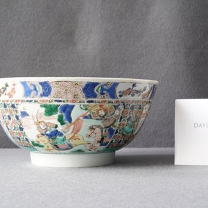 Un bol en porcelaine de Chine famille verte à décor de 'La romance de la chambre de l'ouest', Kangxi — photo 8