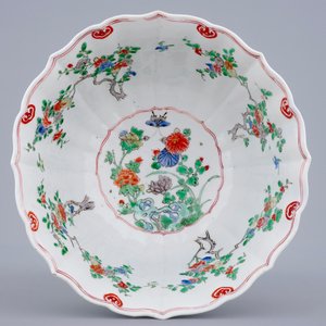 Un bol en porcelaine de Chine famille verte à décor floral, Kangxi — photo 5