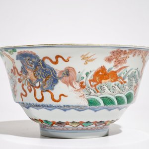 Un bol en porcelaine de Chine famille verte aux lions bouddhistes, Kangxi — photo 3