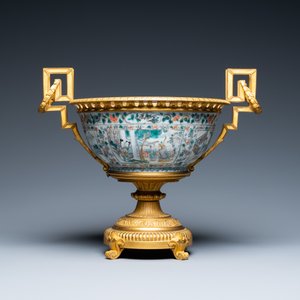 Un bol en porcelaine de Chine famille verte de Canton à monture en bronze doré, 19ème — photo 3