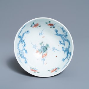 Un bol en porcelaine de Chine famille verte, marque et époque de Yongzheng — photo 6