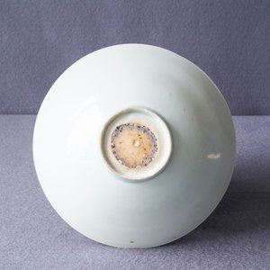 Un bol en porcelaine de Chine qingbai à décor incisé, Song — photo 5