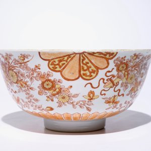Un bol en porcelaine de Chine rouge de fer et doré de style japonais, Kangxi — photo 5