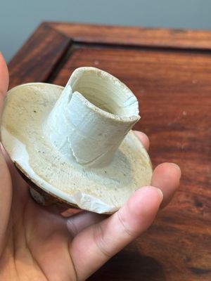 Un bol et un vase de forme bouteille couvert en porcelaine de Chine famille rose de Canton, 19ème — photo 8