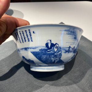 Un bol impérial en porcelaine de Chine en bleu et blanc à décor de la riziculture, marque et époque de Kangxi — photo 37