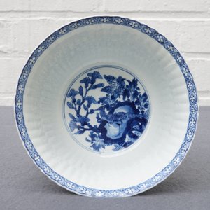 Un bol polylobé en porcelaine de Chine bleu et blanc, Kangxi — photo 7