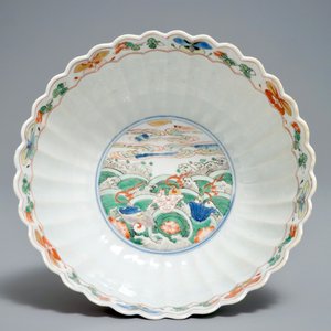 Un bol polylobé en porcelaine de Chine famille verte à décor de coquilles, Kangxi — photo 5