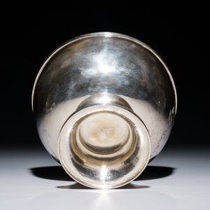 Un bol sur piedouche en argent à décor de Shou Lao, Chine, 19/20ème — photo 7