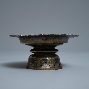 Un bol sur piedouche en argent niellé et doré, Thailande, 19ème — photo 2