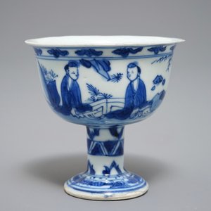 Un bol sur piedouche en porcelaine de Chine bleu et blanc, Dynastie Ming, Chongzhen — photo 1