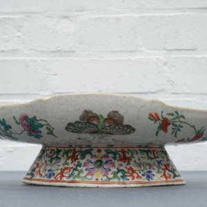 Un bol sur piedouche en porcelaine de Chine famille rose, marque de Jiaqing, 19ème — photo 14