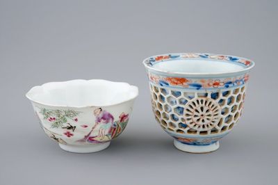 Un bol Yongzheng en famille rose et un bol à double paroi de style Imari, Kangxi