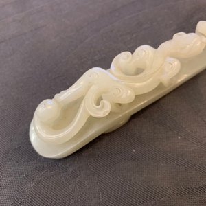 Un boucle de ceinture en jade céladon, Chine, 18/19ème — photo 15