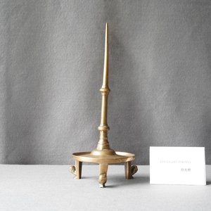 Un bougeoir en bronze, Pays-Bas ou Flandres, 14/15ème — photo 9