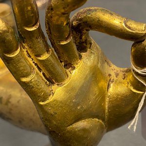 Un bras de bouddha en bronze doré et alliage de cuivre, Tibet, Ming — photo 12