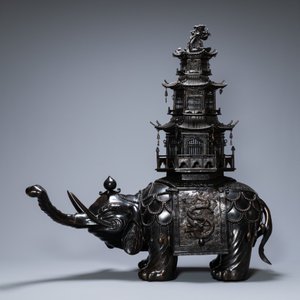 Un brûle-parfum de taille monumentale en bronze en forme d'éléphant, 'koro', Japon, Edo/Meiji, 19ème — photo 3