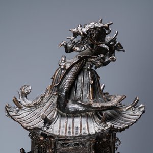 Un brûle-parfum de taille monumentale en bronze en forme d'éléphant, 'koro', Japon, Edo/Meiji, 19ème — photo 9