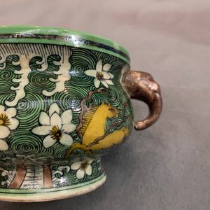 Un brûle-parfum en biscuit émaillé vert, marque de Jiajing, Chine, 18/19ème — photo 16