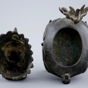 Un brûle-parfum en bronze en forme de Qilin, Chine, fin de la Dynastie Ming — photo 6