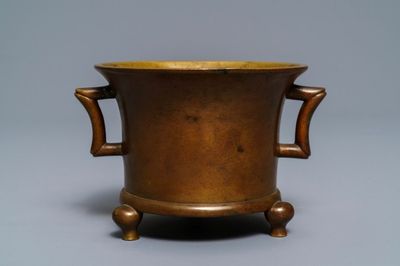 Un brûle-parfum en bronze, marque de Xuande, Chine, 17/18ème