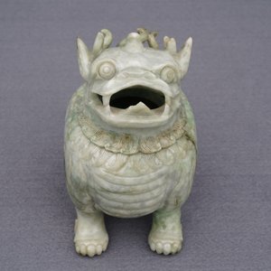 Un brûle-parfum en jadéite en forme de luduan, Chine, 19ème — photo 14