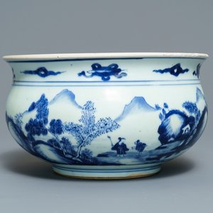 Un brûle-parfum en porcelaine de Chine bleu et blanc à décor de figures dans un paysage, Kangxi — photo 1