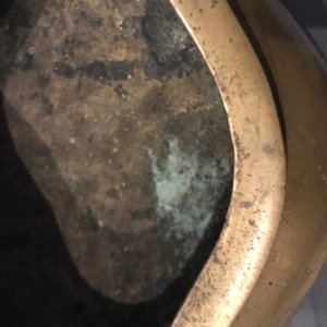 Un brûle-parfum quadrilobe en bronze tâché d'or, Chine, marque de Fei Ge, 17/18ème — photo 13