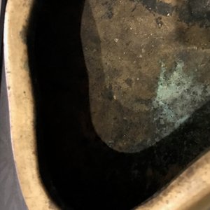 Un brûle-parfum quadrilobe en bronze tâché d'or, Chine, marque de Fei Ge, 17/18ème — photo 15