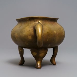 Un brûle-parfum quadrilobe en bronze tâché d'or, Chine, marque de Fei Ge, 17/18ème — photo 5