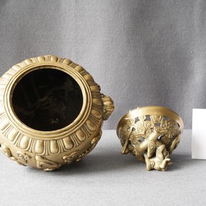 Un brûle-parfum tripod couvert en bronze, Chine, 19/20ème — photo 10