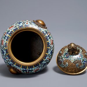 Un brûle-parfum tripod en émaux cloisonnés, Chine, 19/20ème — photo 6