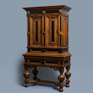 Un cabinet à deux portes en chêne et placage d'ébène, Pays-Bas, 17ème — photo 1