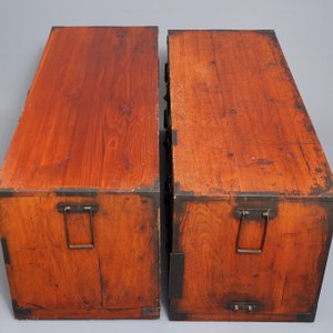Un cabinet de type tansu en deux pièces, Japon, Meiji, 19ème — photo 6