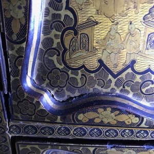 Un cabinet et une boîte de forme rectangulaire en laque doré, Canton, Chine, 19ème — photo 37
