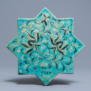Un carreau en forme d'étoile de type Lajvardina à fond turquoise, Kashan, Iran, 13ème — photo 1