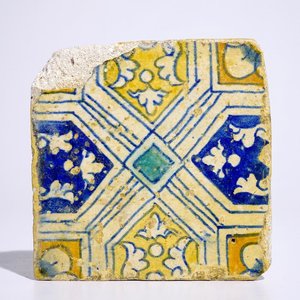 Un carreau en majolique d'Anvers à décor polychrome, 2ème moitié du 16ème — photo 1