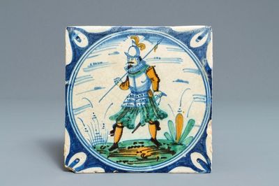 Un carreau en majolique polychrome à décor d'un soldat, Pays-Bas, 1er quart du 17ème