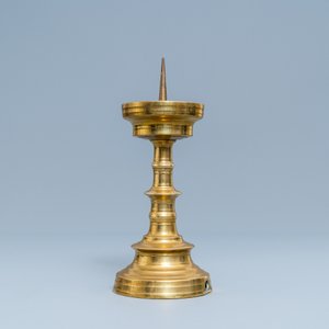 Un chandelier en bronze, Flandres, 15/16ème — photo 4