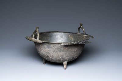 Un chaudron en bronze persan, Khorasan, Iran, 12/13ème
