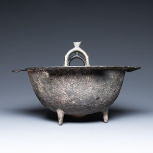 Un chaudron en bronze persan, Khorasan, Iran, 12/13ème — photo 3
