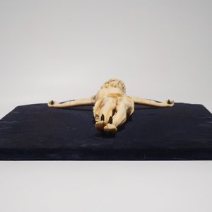 Un Christ en ivoire sculpté, prob. Dieppe, 19ème — photo 4