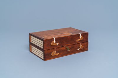 Un coffret nécessaire de lettré d'un peintre ou calligraphe, Chine, 19ème