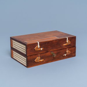 Un coffret nécessaire de lettré d'un peintre ou calligraphe, Chine, 19ème — photo 1